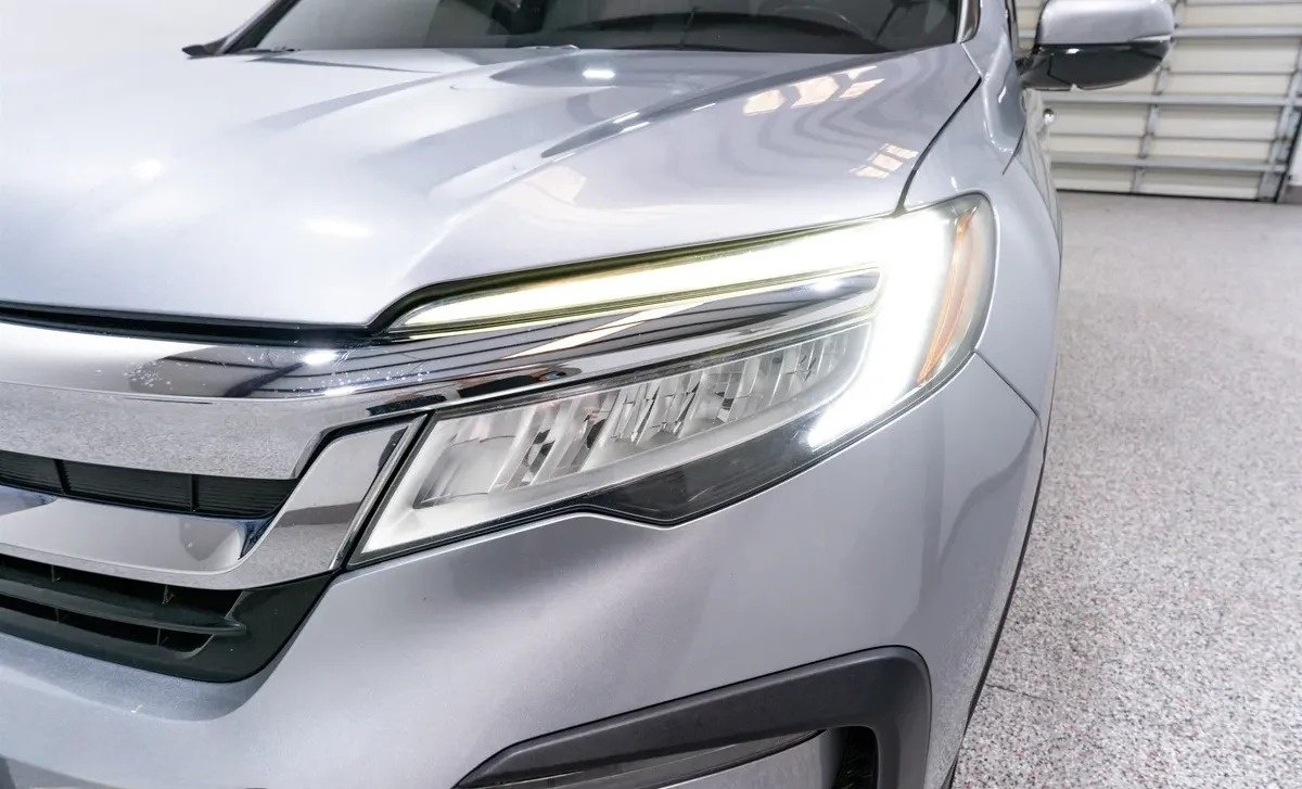 2019 Honda Pilot Touring 8 Passenger - 4