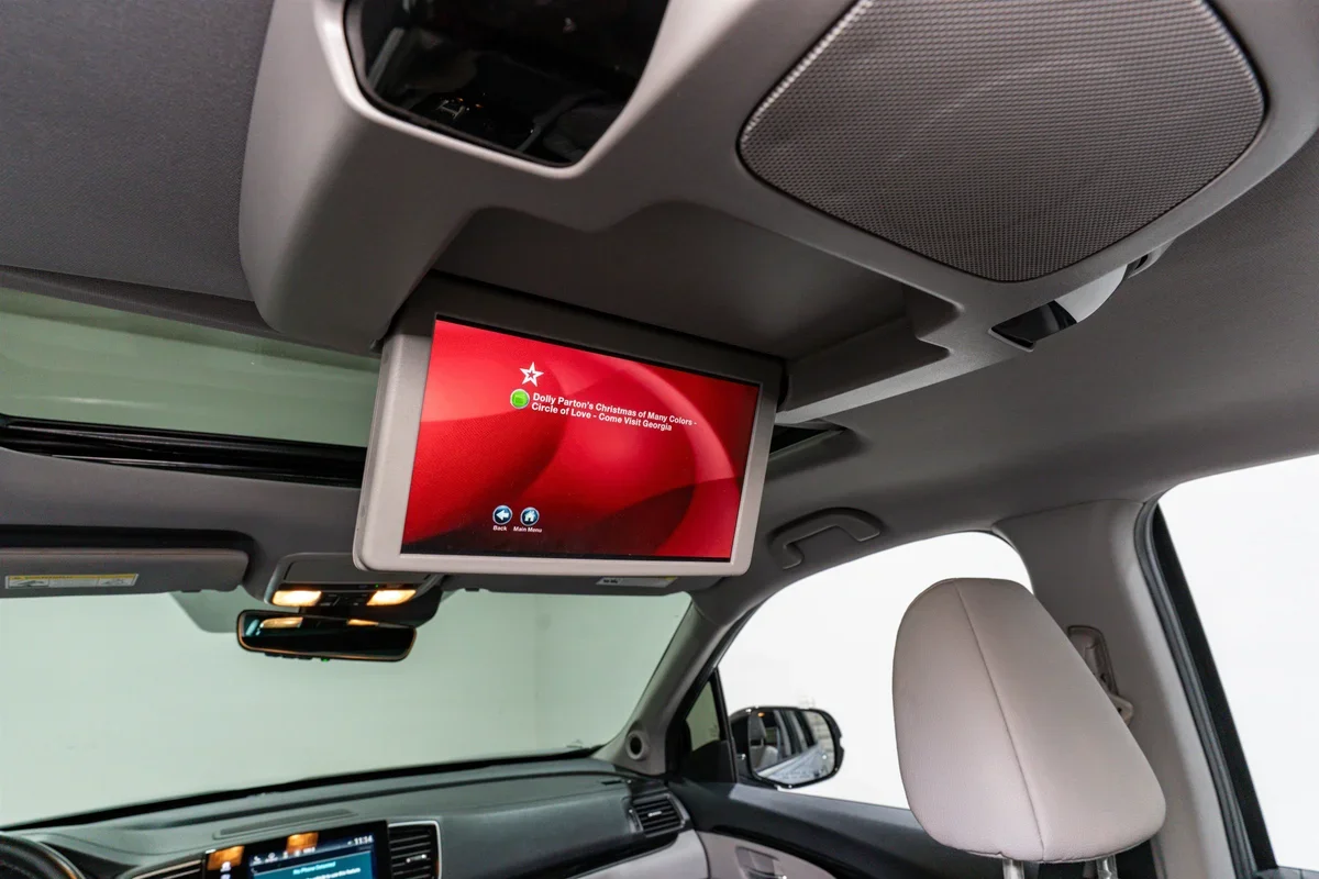 2019 Honda Pilot Touring 8 Passenger - 11