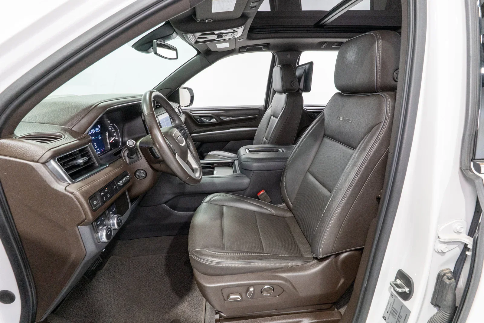 2021 GMC Yukon Denali - 9
