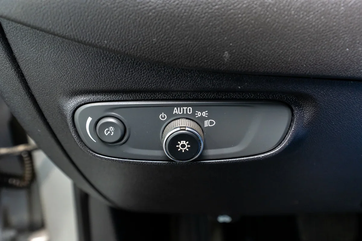 2018 Chevrolet Equinox LT - 22