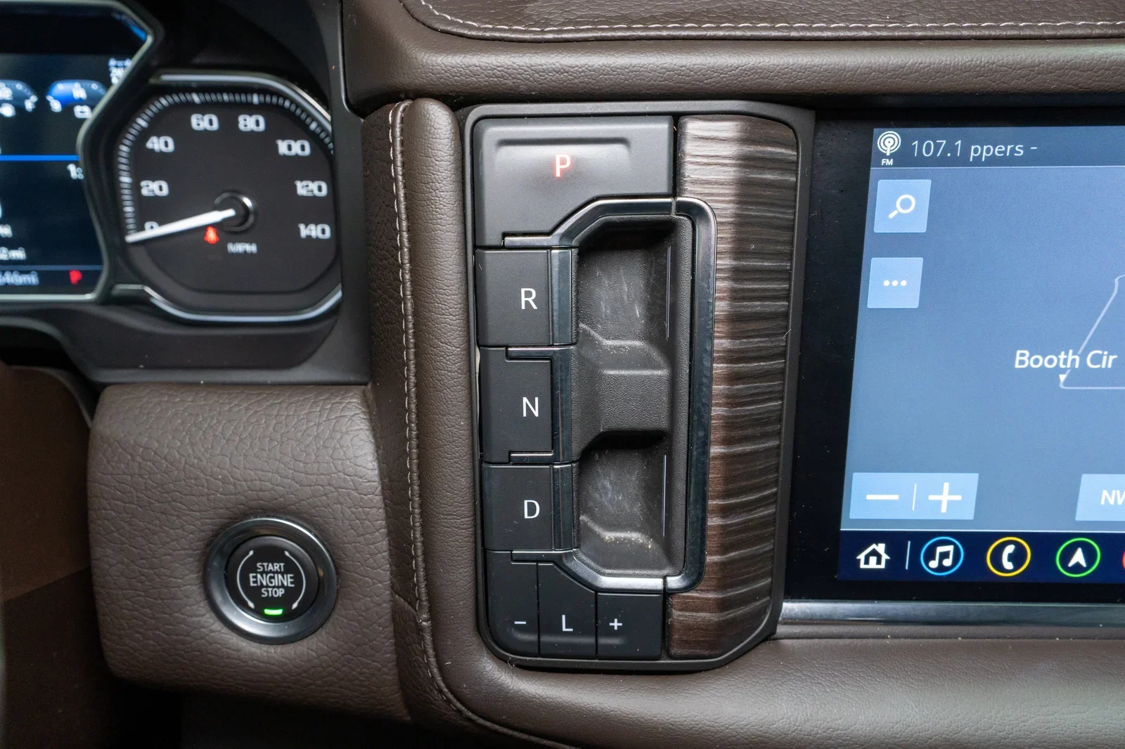 2021 GMC Yukon Denali - 18