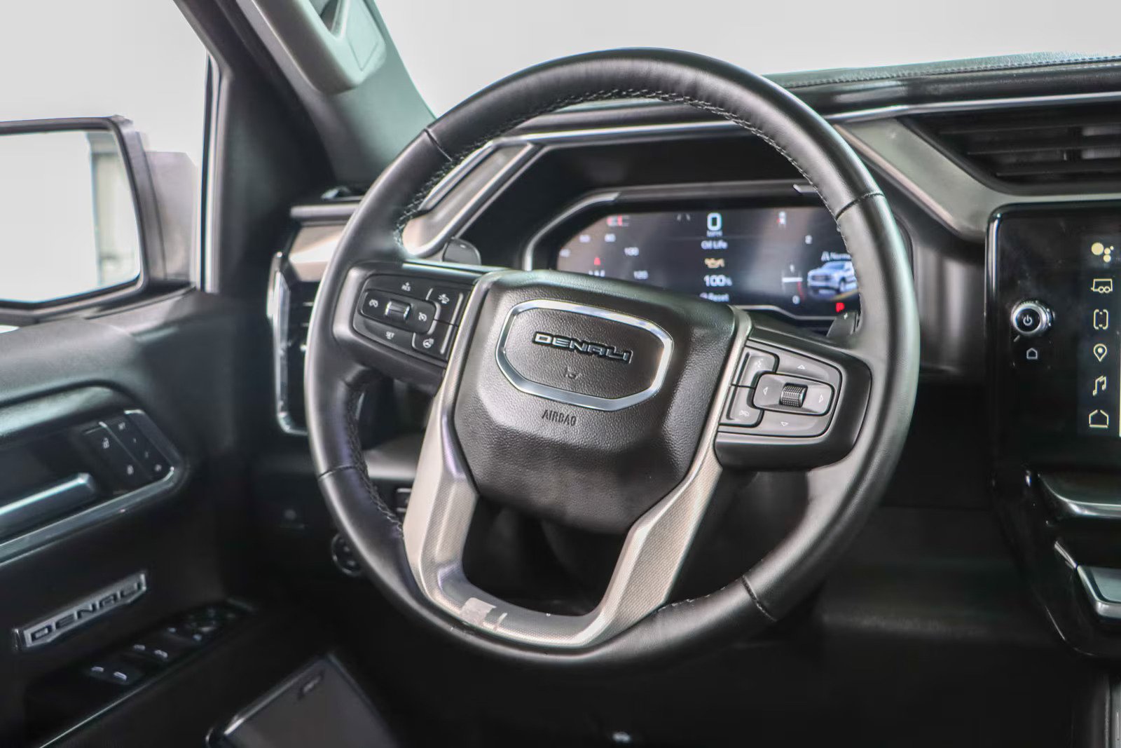 2024 GMC Sierra 1500 Denali - 9