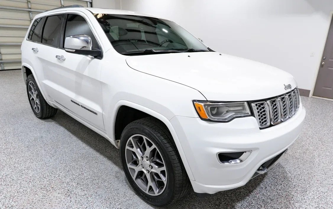 2020 Jeep Grand Cherokee Overland - 3