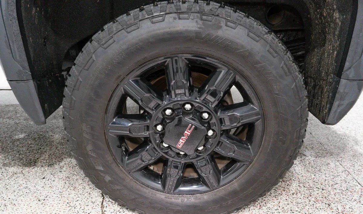 2024 GMC Sierra 2500HD AT4 - 31