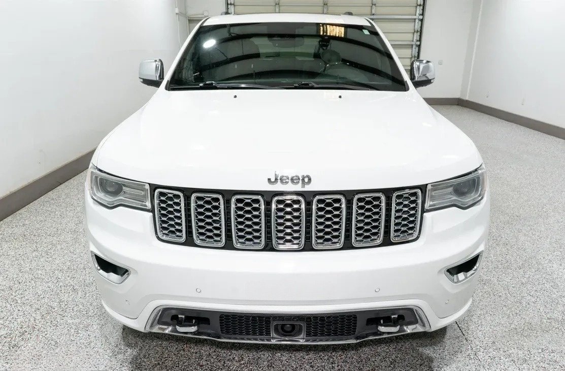 2017 Jeep Grand Cherokee Overland - 2