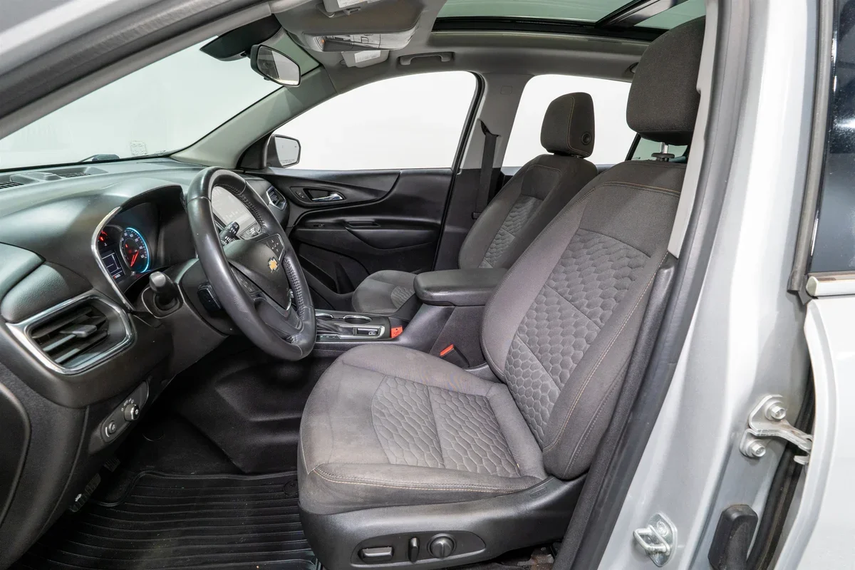2018 Chevrolet Equinox LT - 8