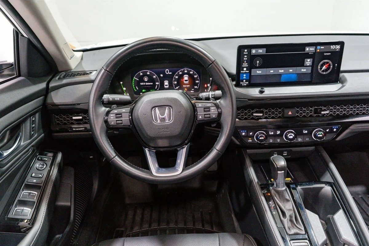 2023 Honda Accord Hybrid Touring - 9