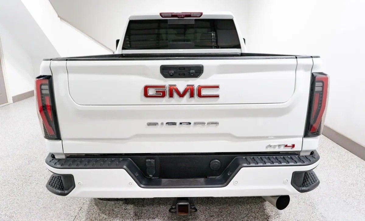 2024 GMC Sierra 2500HD AT4 - 5