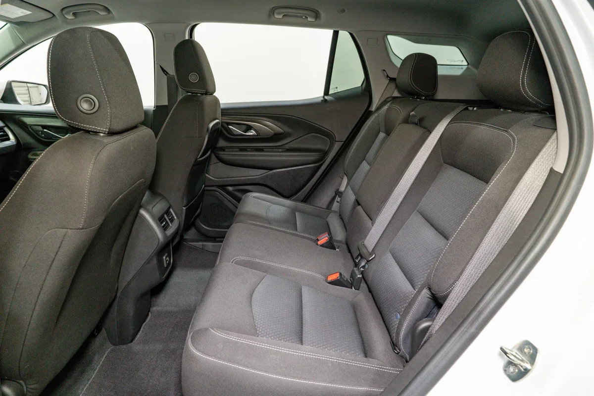 2022 GMC Terrain SLE - 11