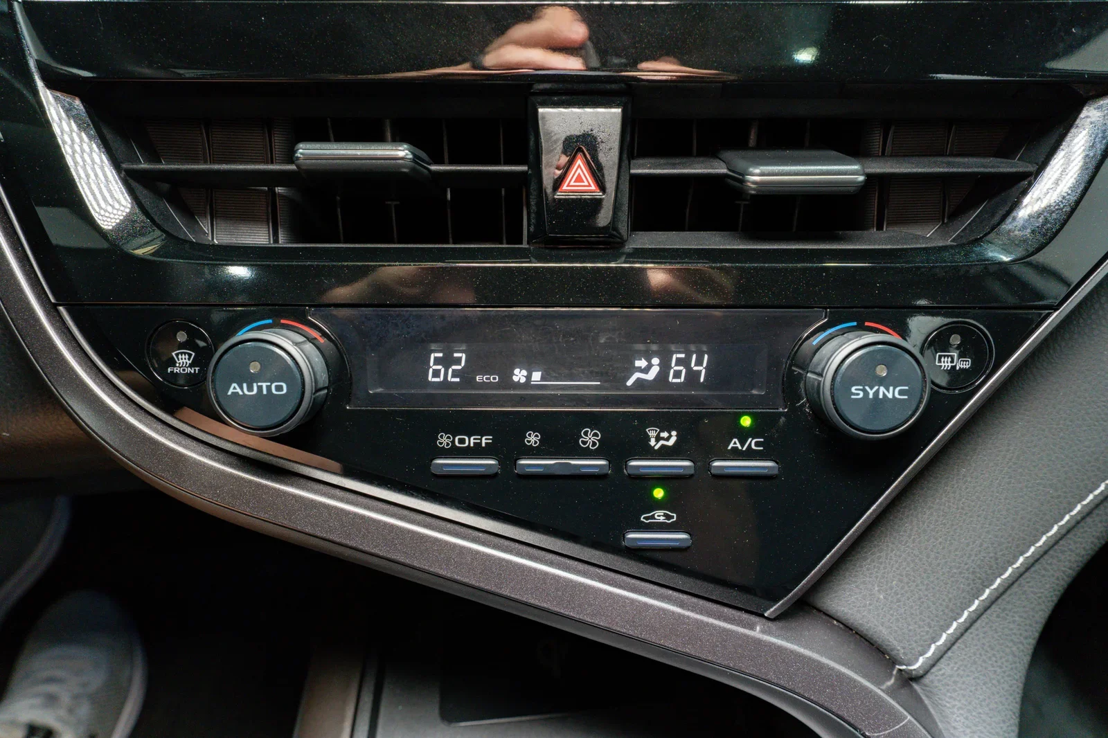 2021 Toyota Camry XSE - 23