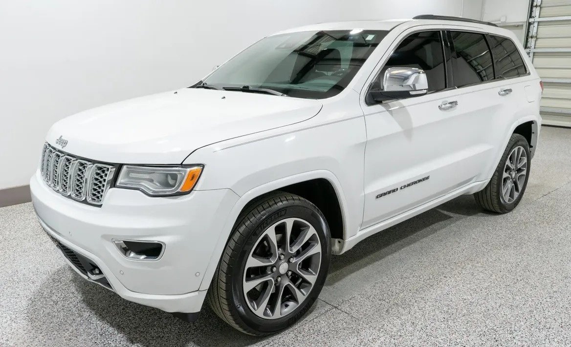 2017 Jeep Grand Cherokee Overland - 3