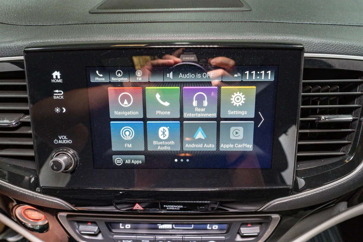 2019 Honda Pilot Touring 8 Passenger - 22