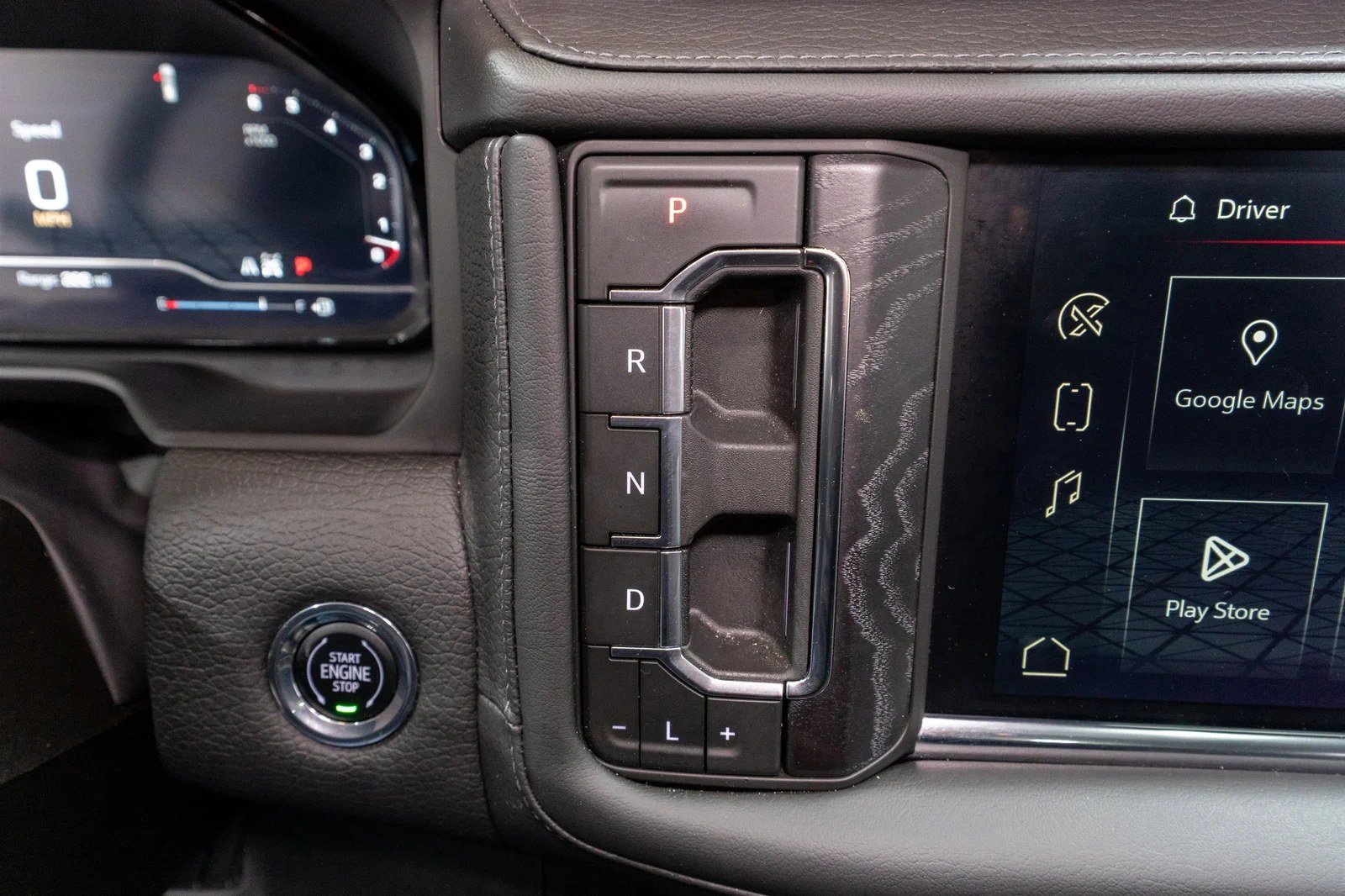 2023 GMC Yukon Denali - 24