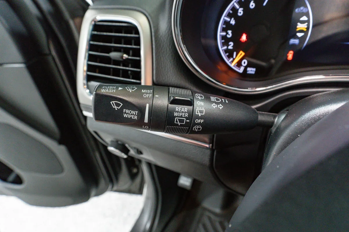 2018 Jeep Grand Cherokee Limited - 16