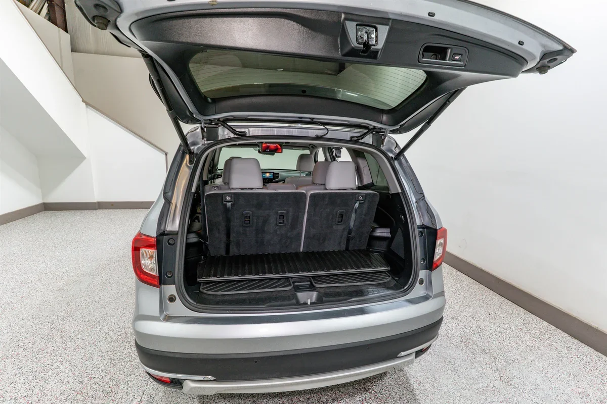 2019 Honda Pilot Touring 8 Passenger - 6