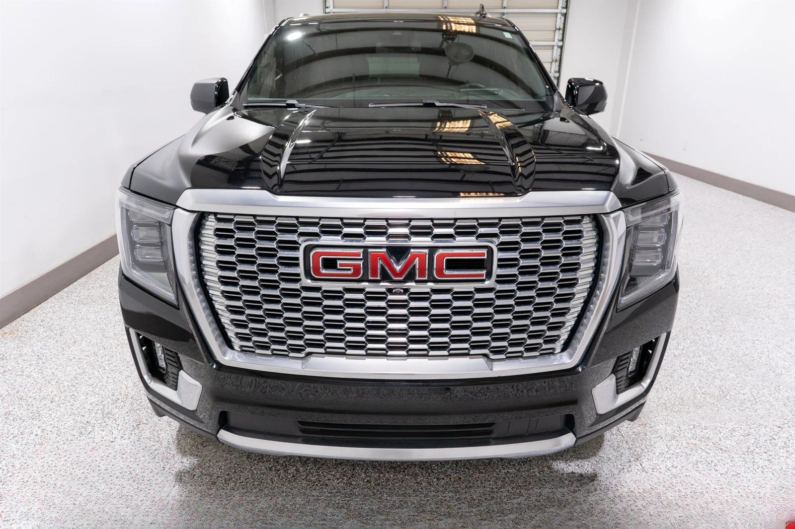 2023 GMC Yukon Denali - 7