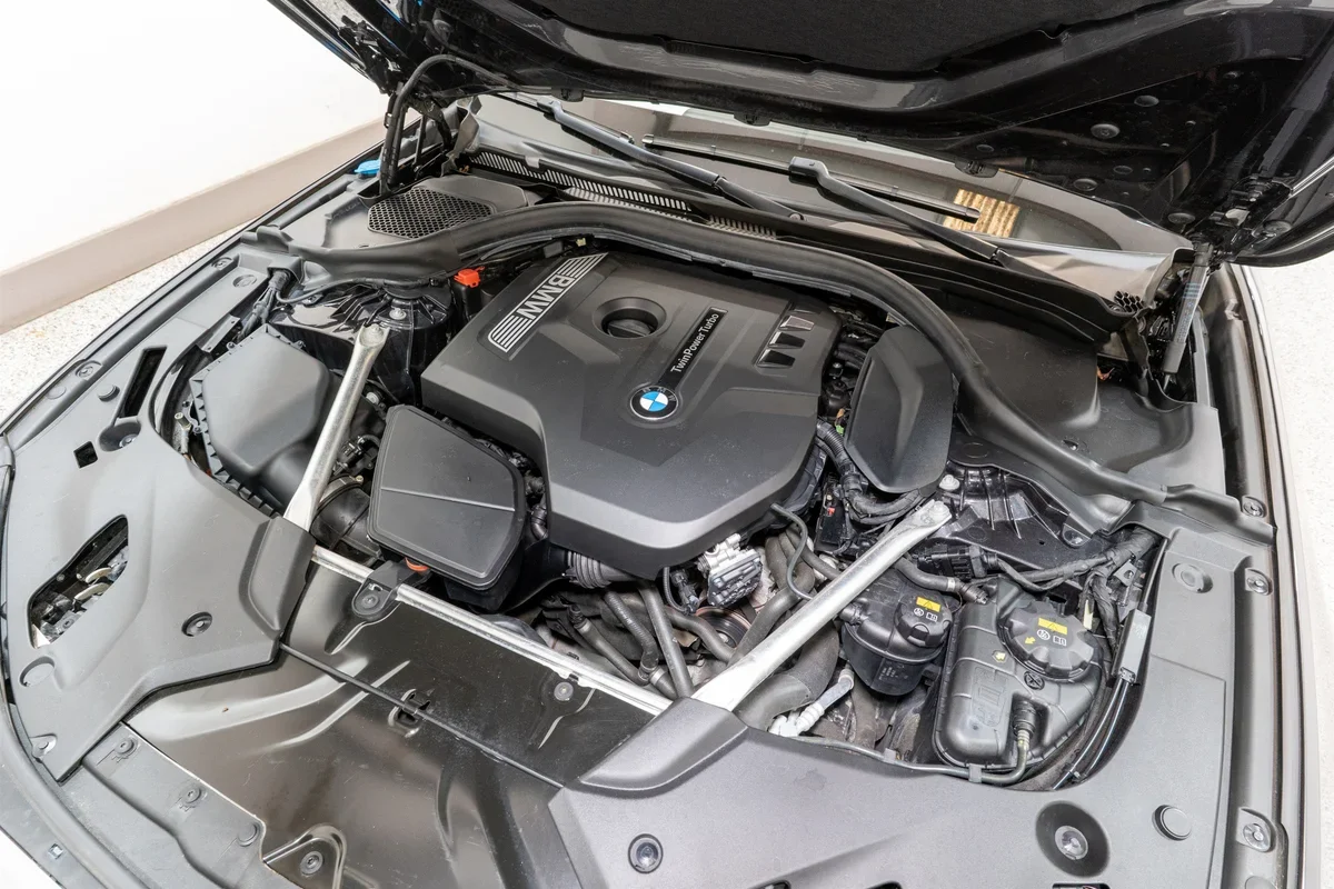 2019 BMW 5 Series 530i xDrive - 25