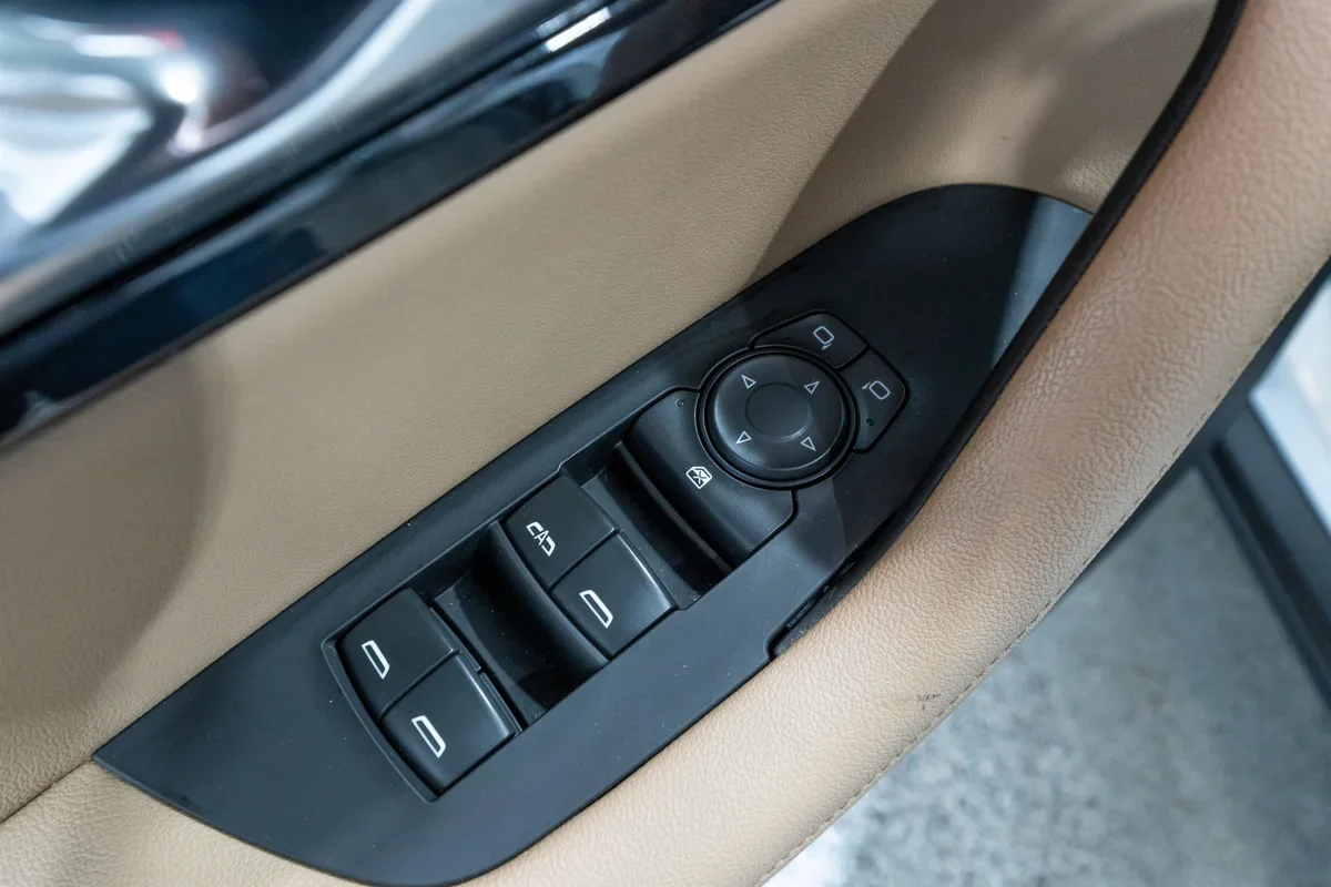 2020 Chevrolet Blazer Premier - 19