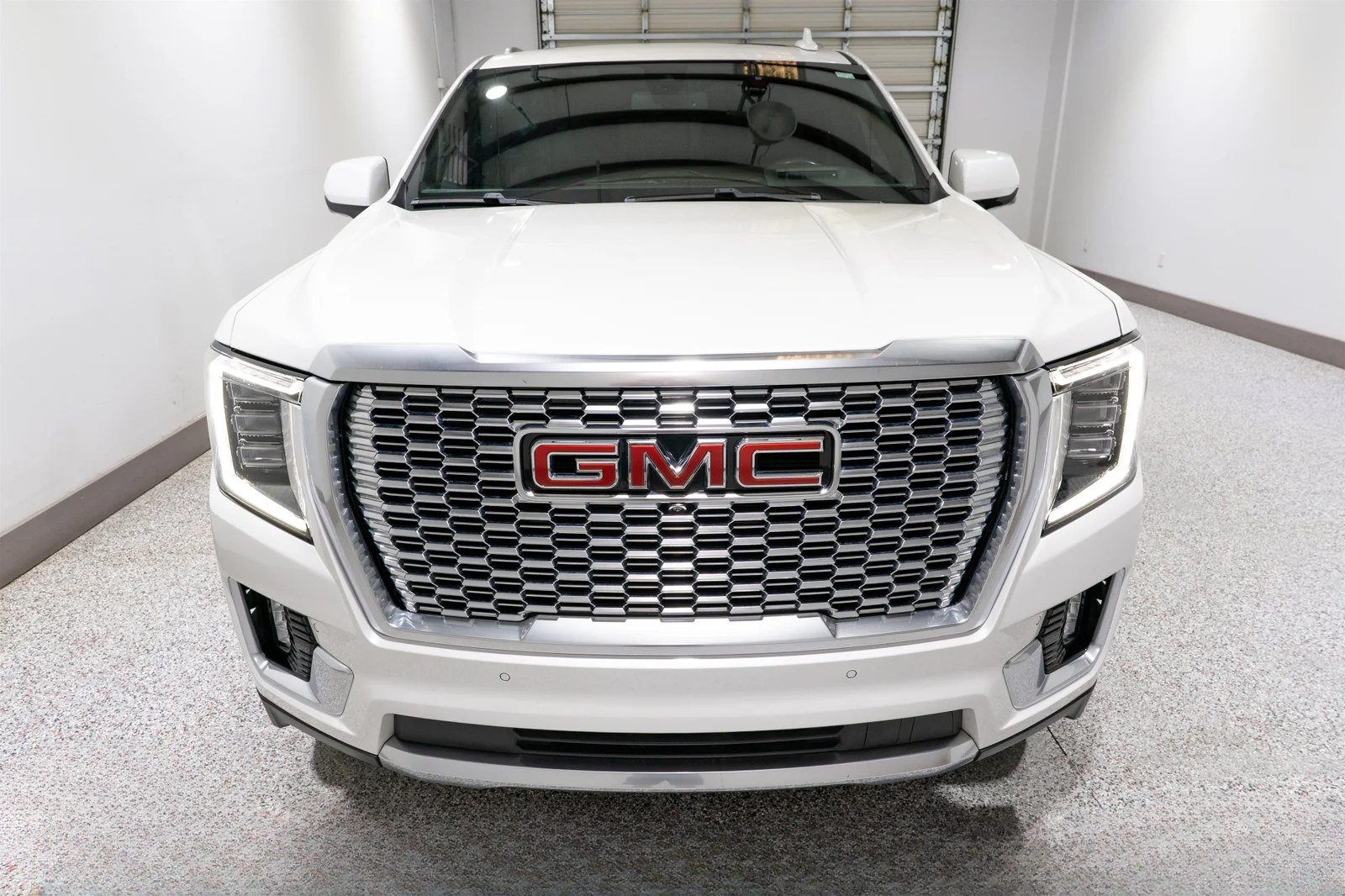 2021 GMC Yukon Denali - 3