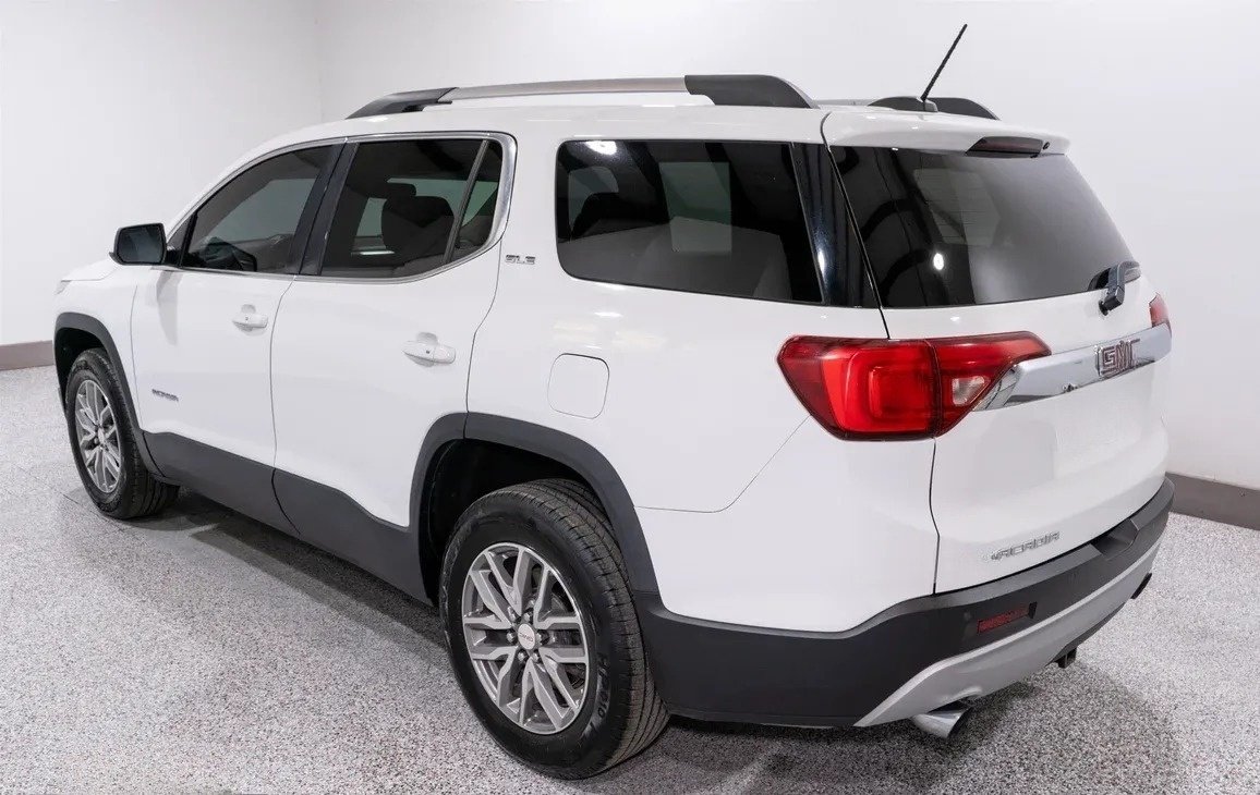 2017 GMC Acadia SLE - 4