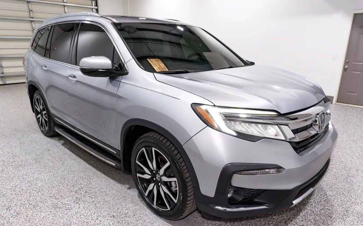 2019 Honda Pilot Touring 8 Passenger - 3