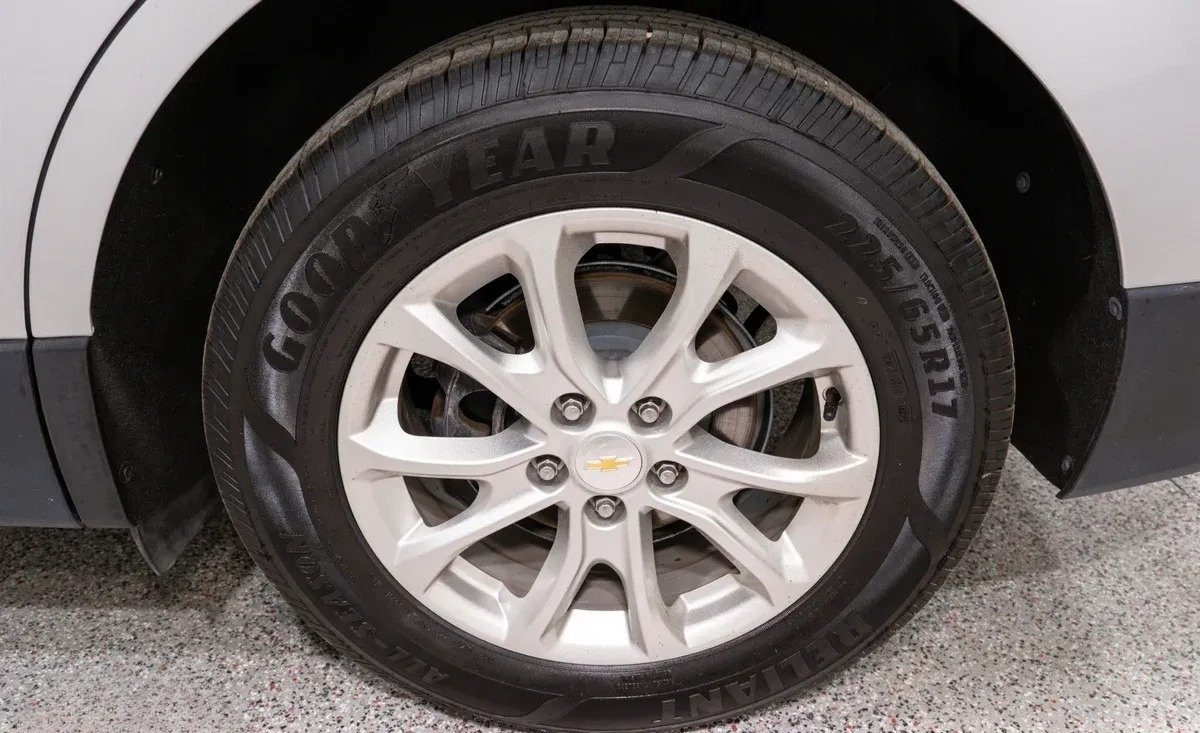 2018 Chevrolet Equinox LT - 20