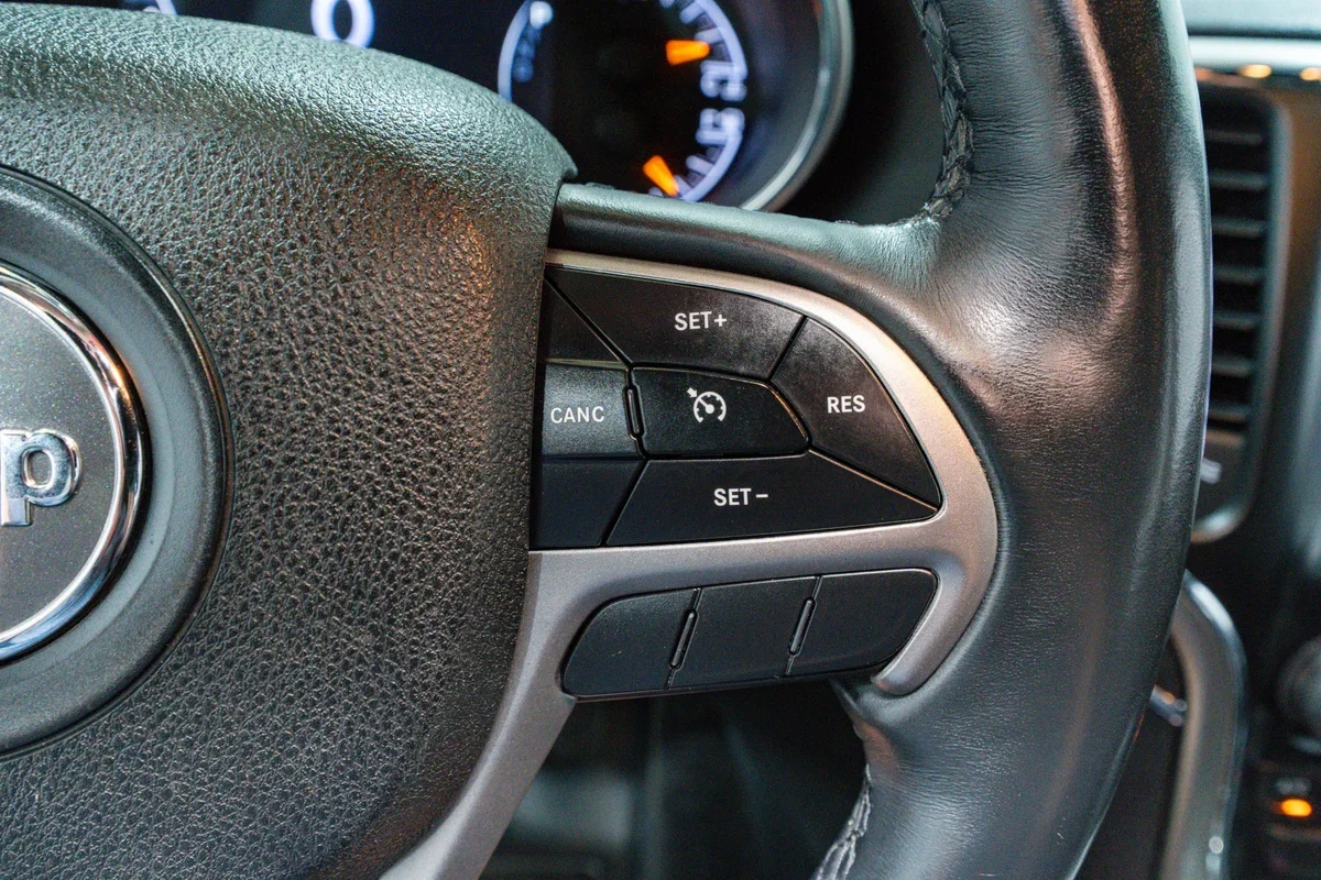 2018 Jeep Grand Cherokee Limited - 13