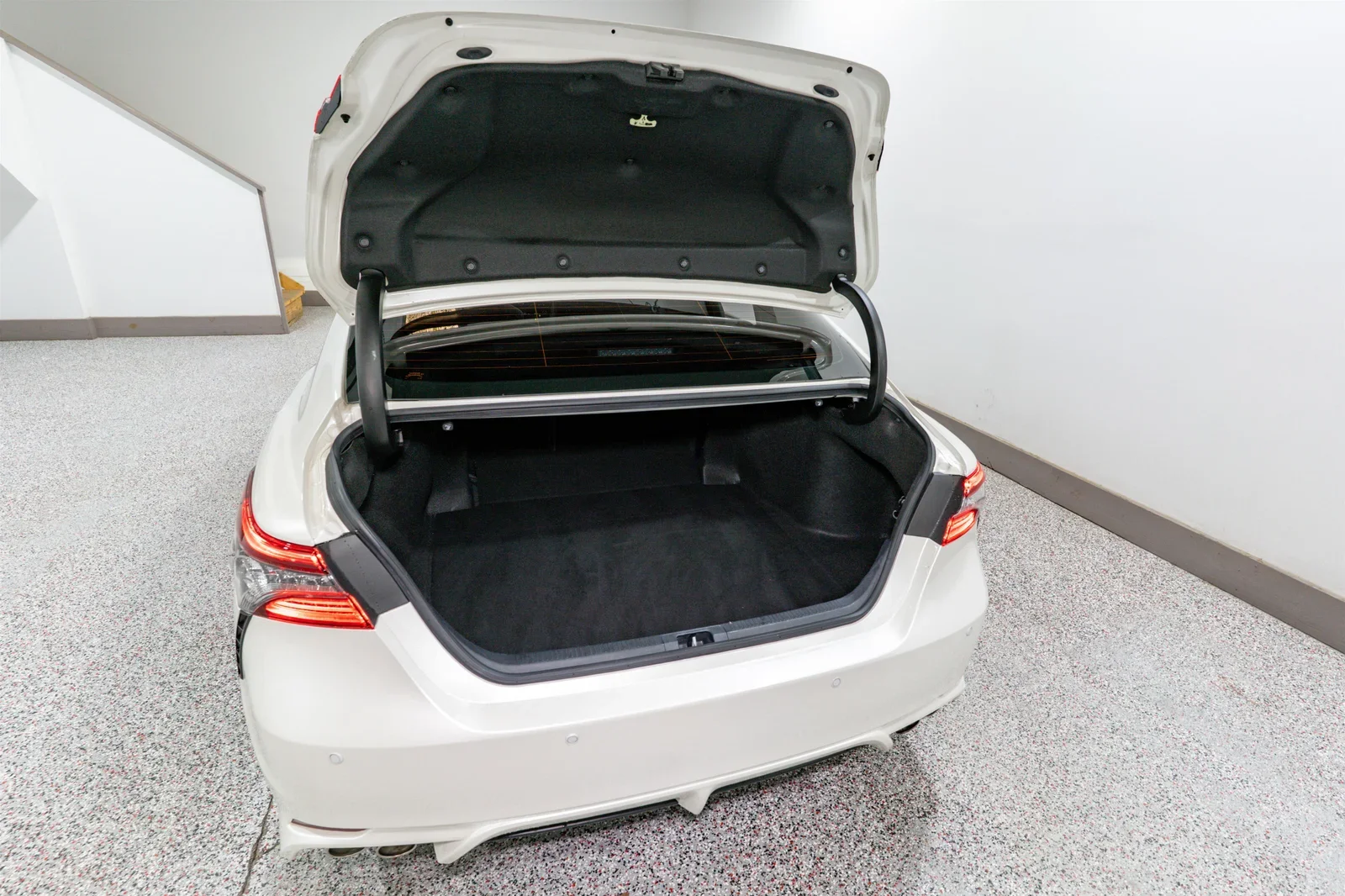 2021 Toyota Camry XSE - 7