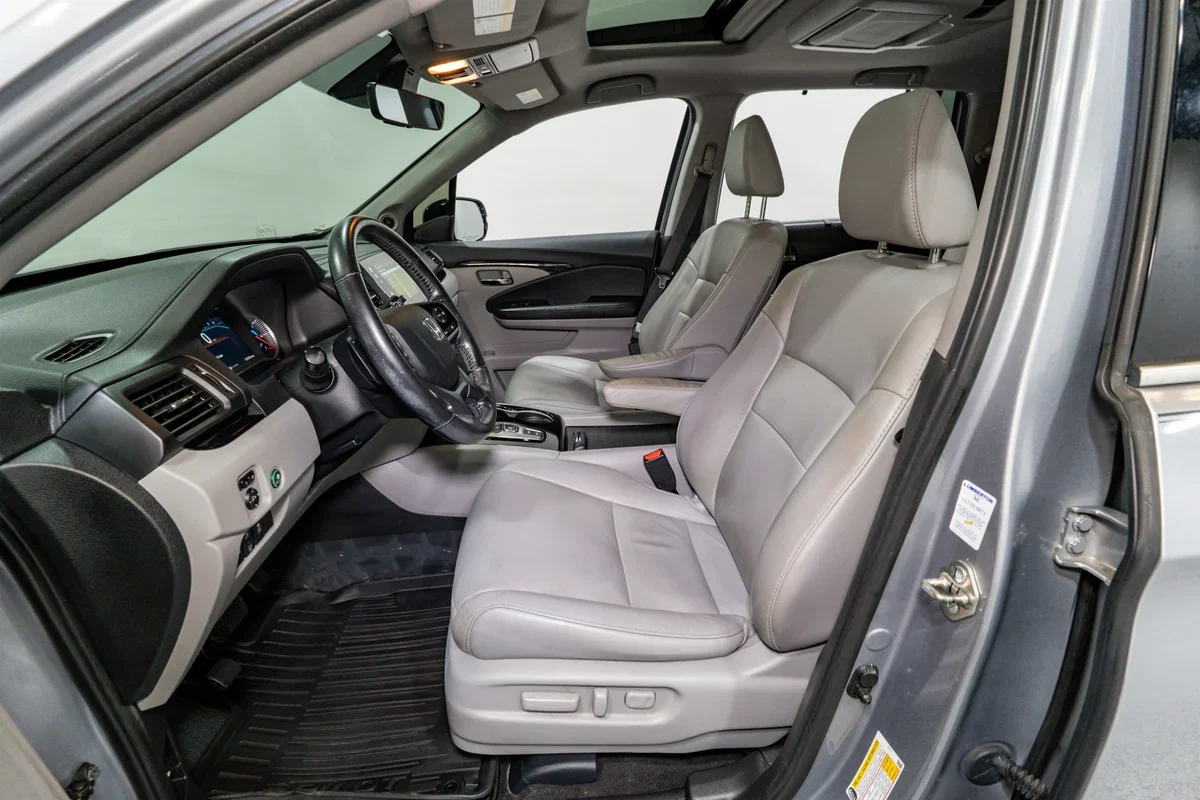 2019 Honda Pilot Touring 8 Passenger - 7