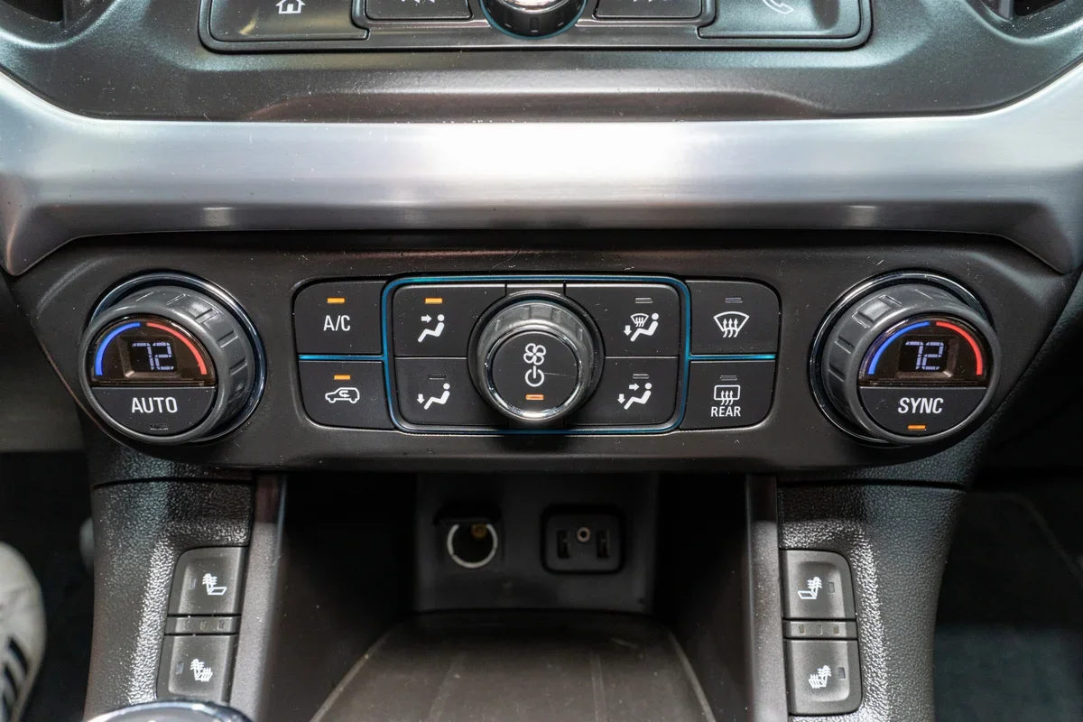 2017 GMC Acadia SLE - 16