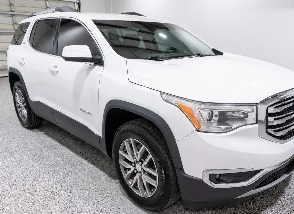 2017 GMC Acadia SLE - 3