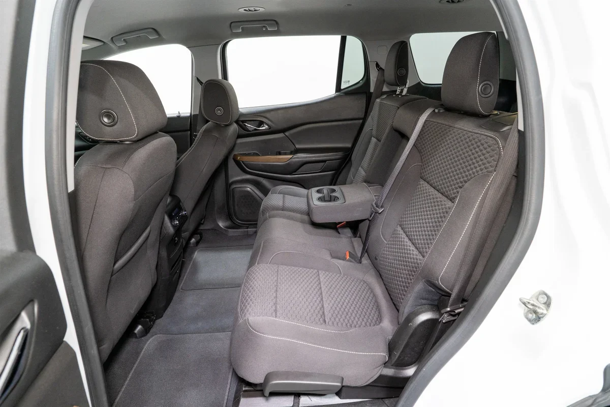 2017 GMC Acadia SLE - 10