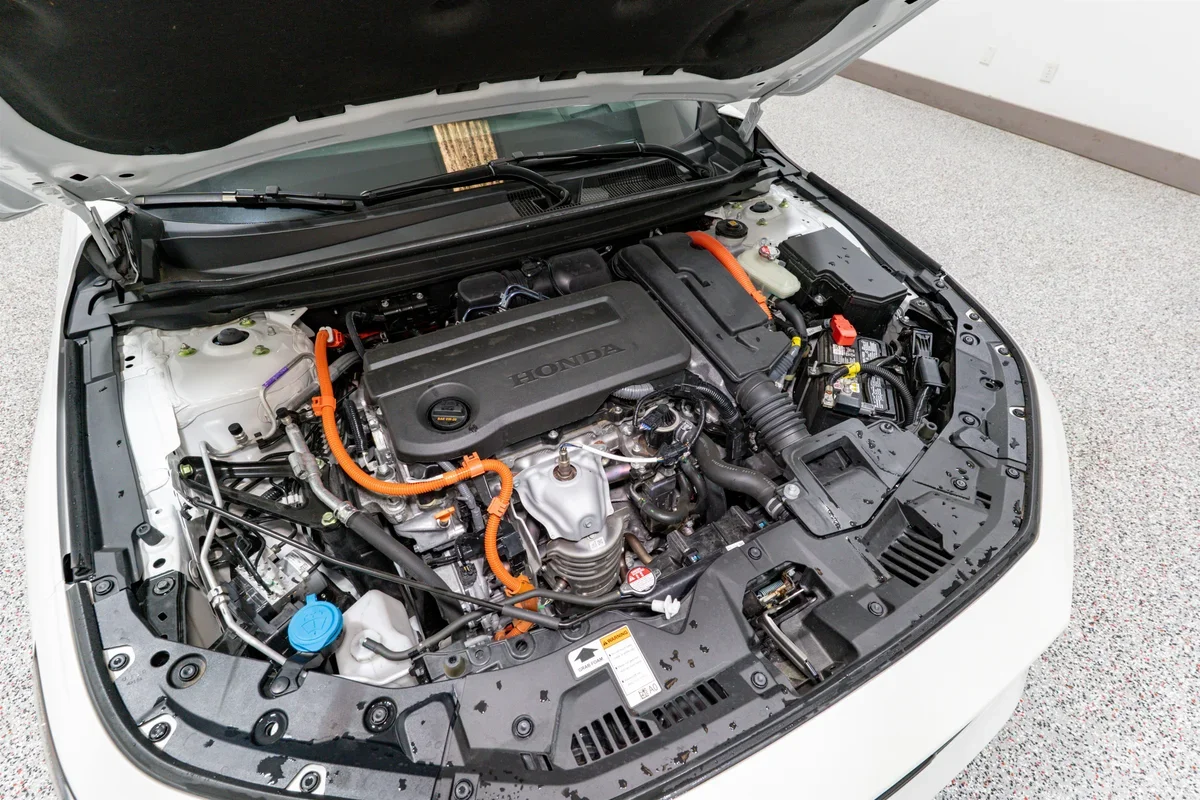 2023 Honda Accord Hybrid Touring - 28