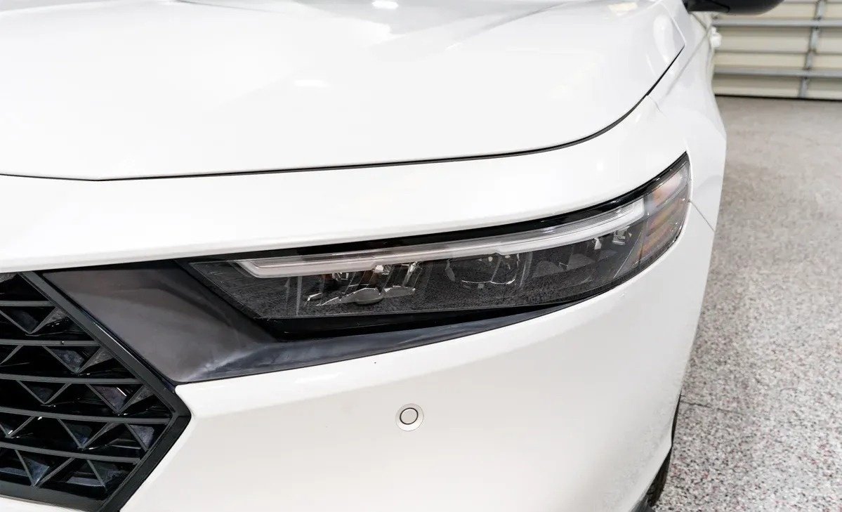 2023 Honda Accord Hybrid Touring - 6