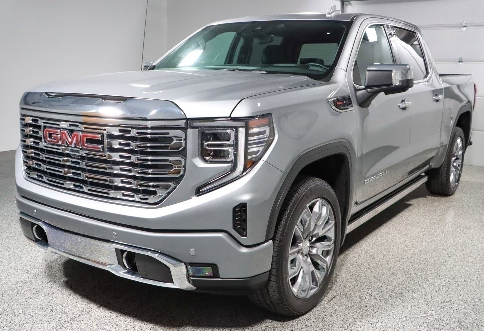 2024 GMC Sierra 1500 Denali - 1