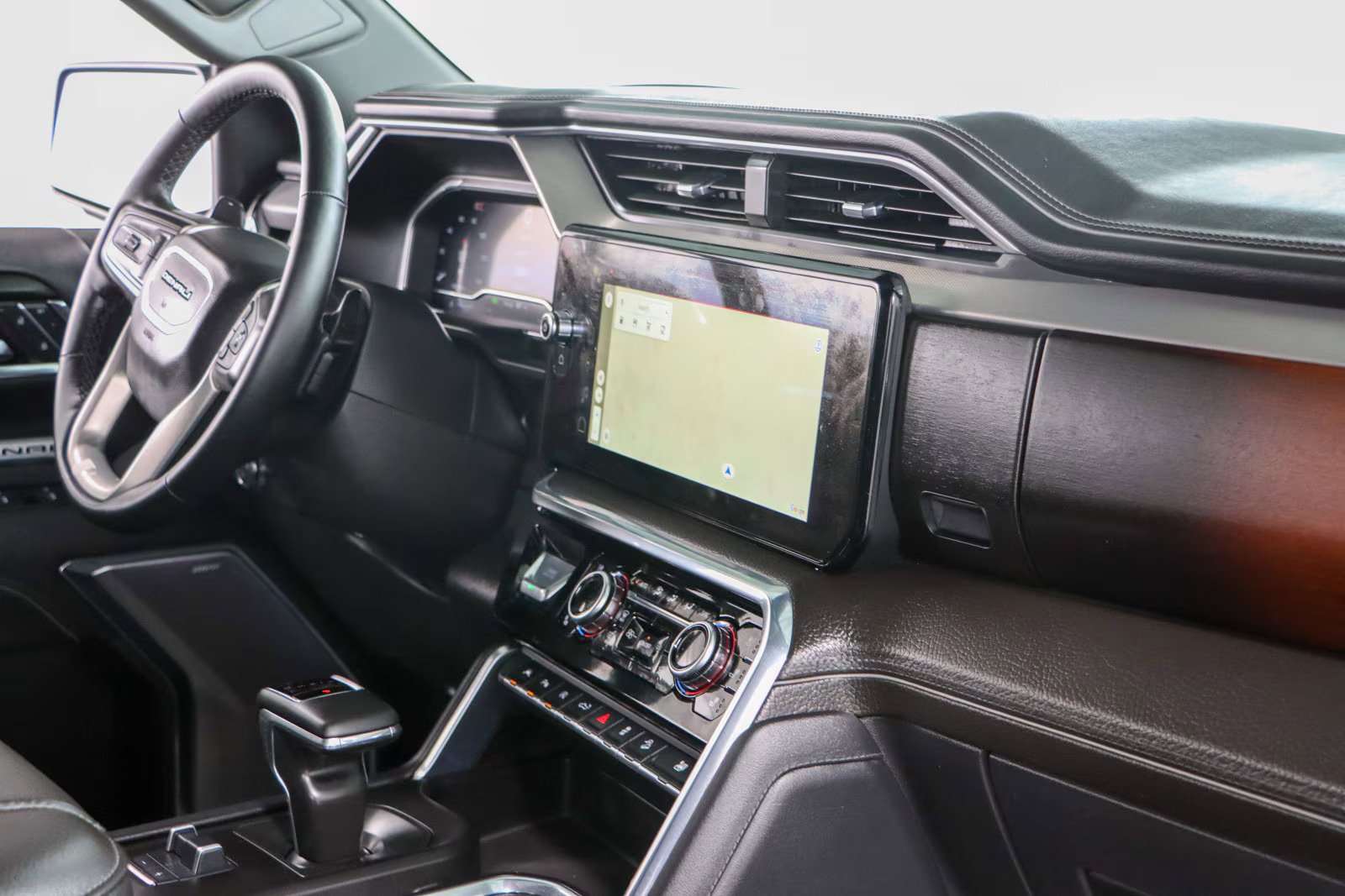 2024 GMC Sierra 1500 Denali - 11
