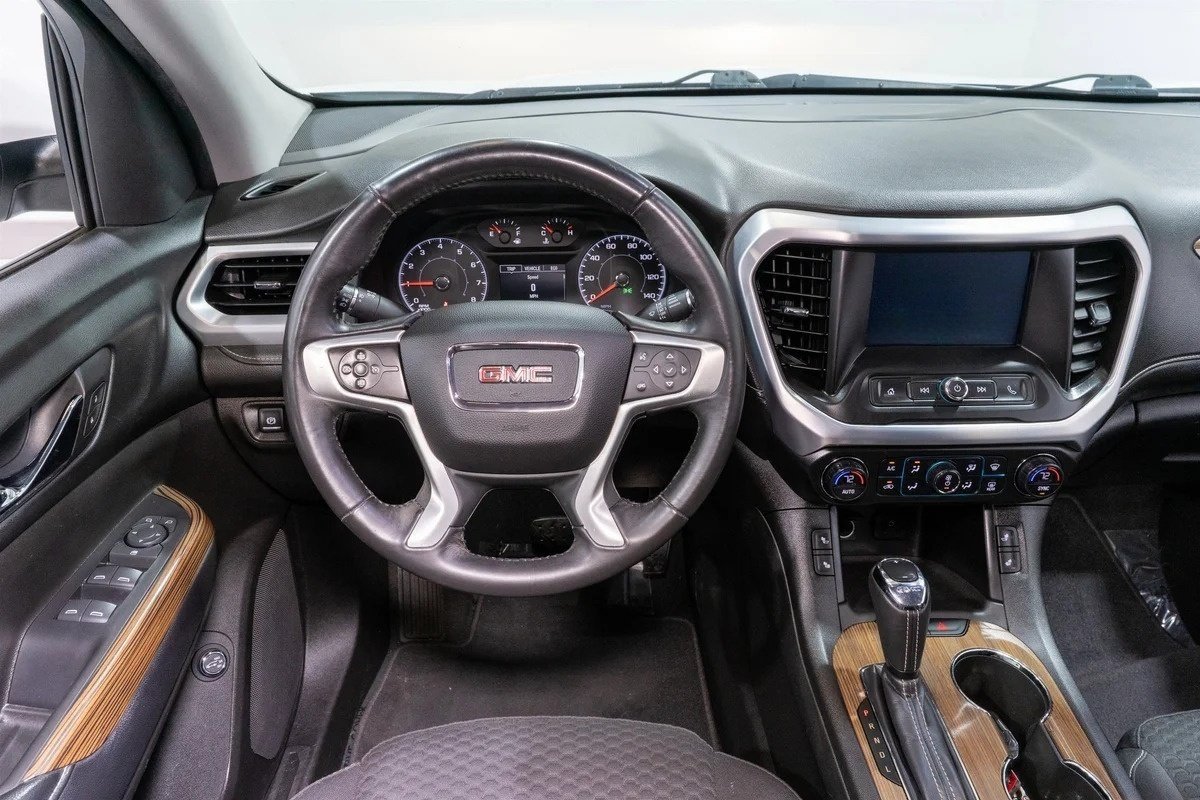 2017 GMC Acadia SLE - 8