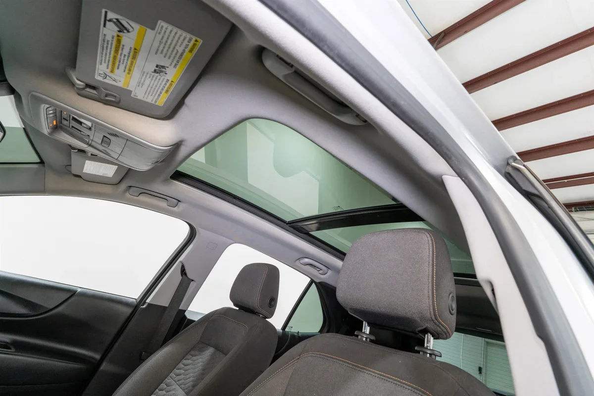 2018 Chevrolet Equinox LT - 11