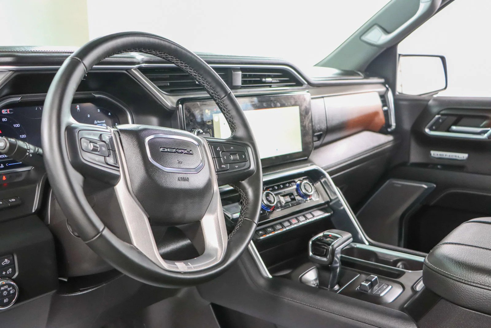 2024 GMC Sierra 1500 Denali - 10
